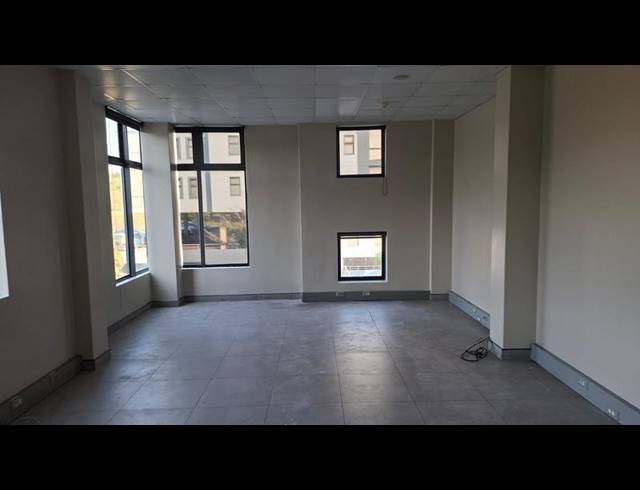 OFFICE PROPERTY TO RENT IN MEER EN SEE